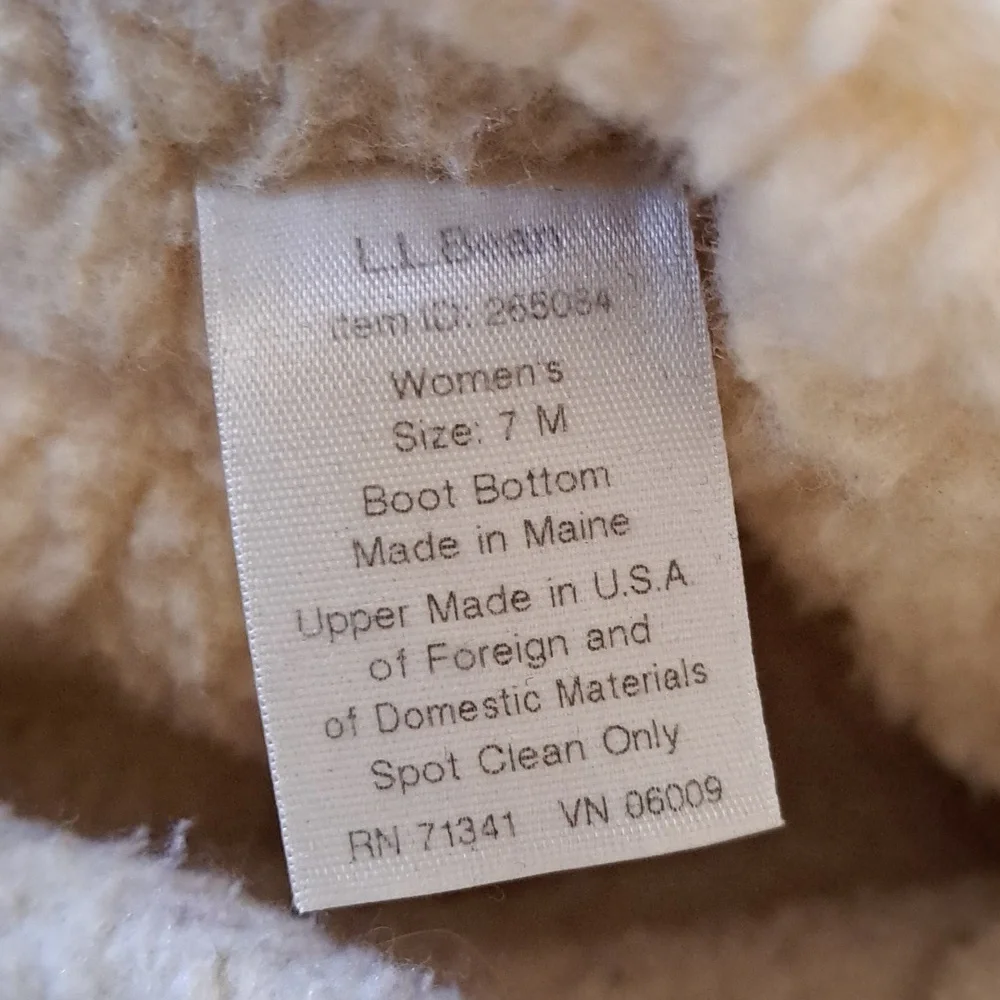L.L.Bean Womens Brown Quilted Nylon Waterproof/Insulated Winter‎ Sherpa Boots 7